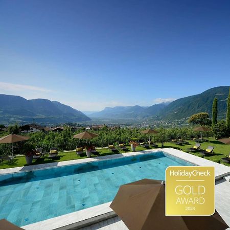 Hotel Patrizia Tirolo Bagian luar foto