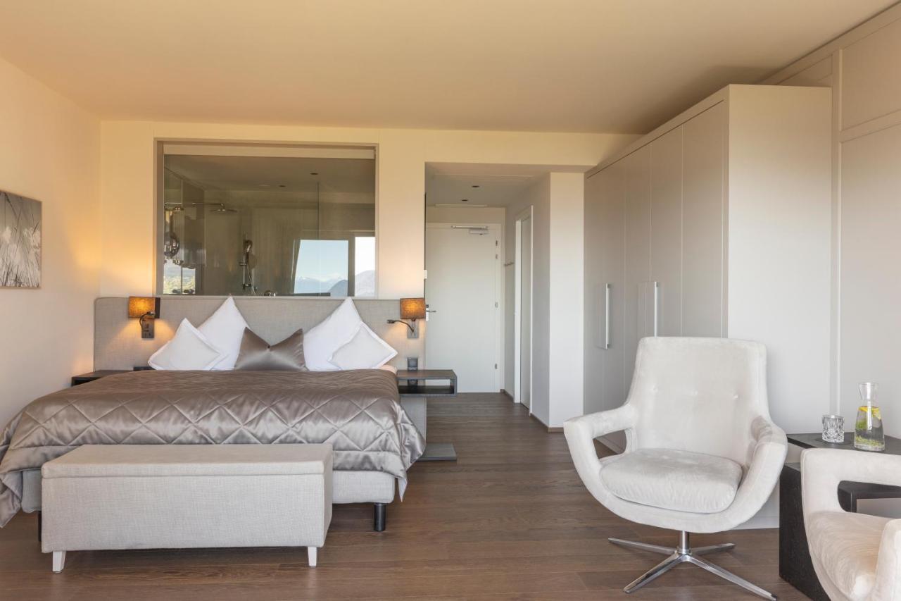 Hotel Patrizia Tirolo Bagian luar foto