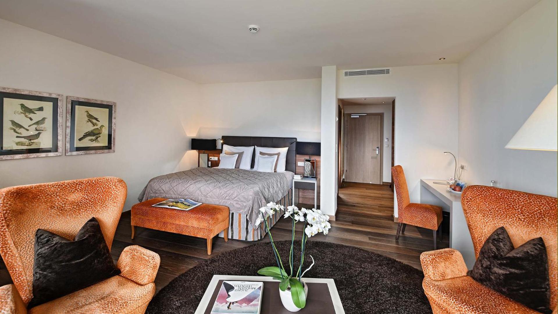 Hotel Patrizia Tirolo Bagian luar foto