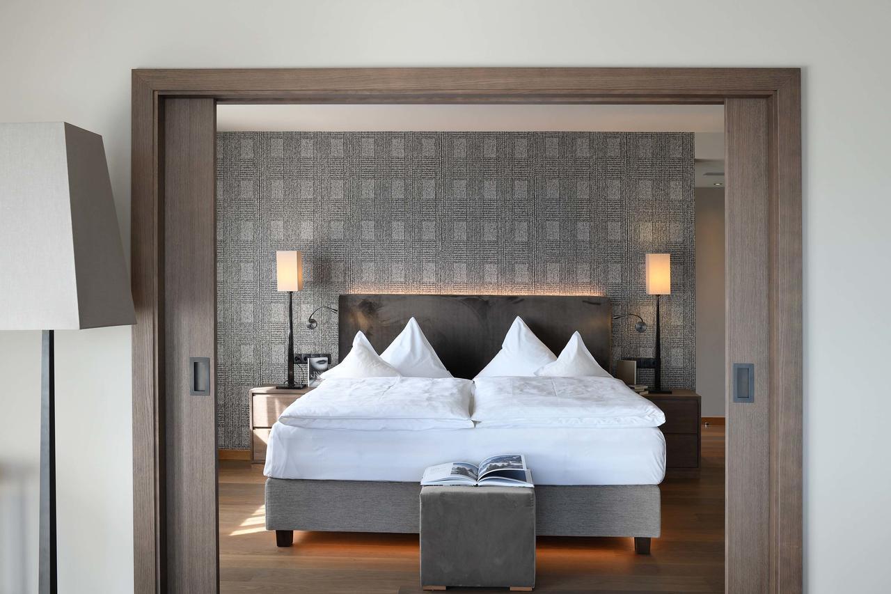 Hotel Patrizia Tirolo Bagian luar foto