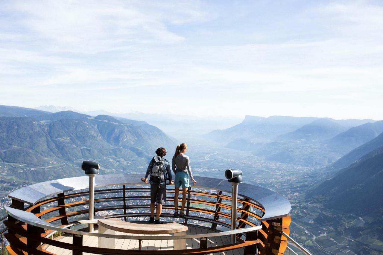 Hotel Patrizia Tirolo Bagian luar foto